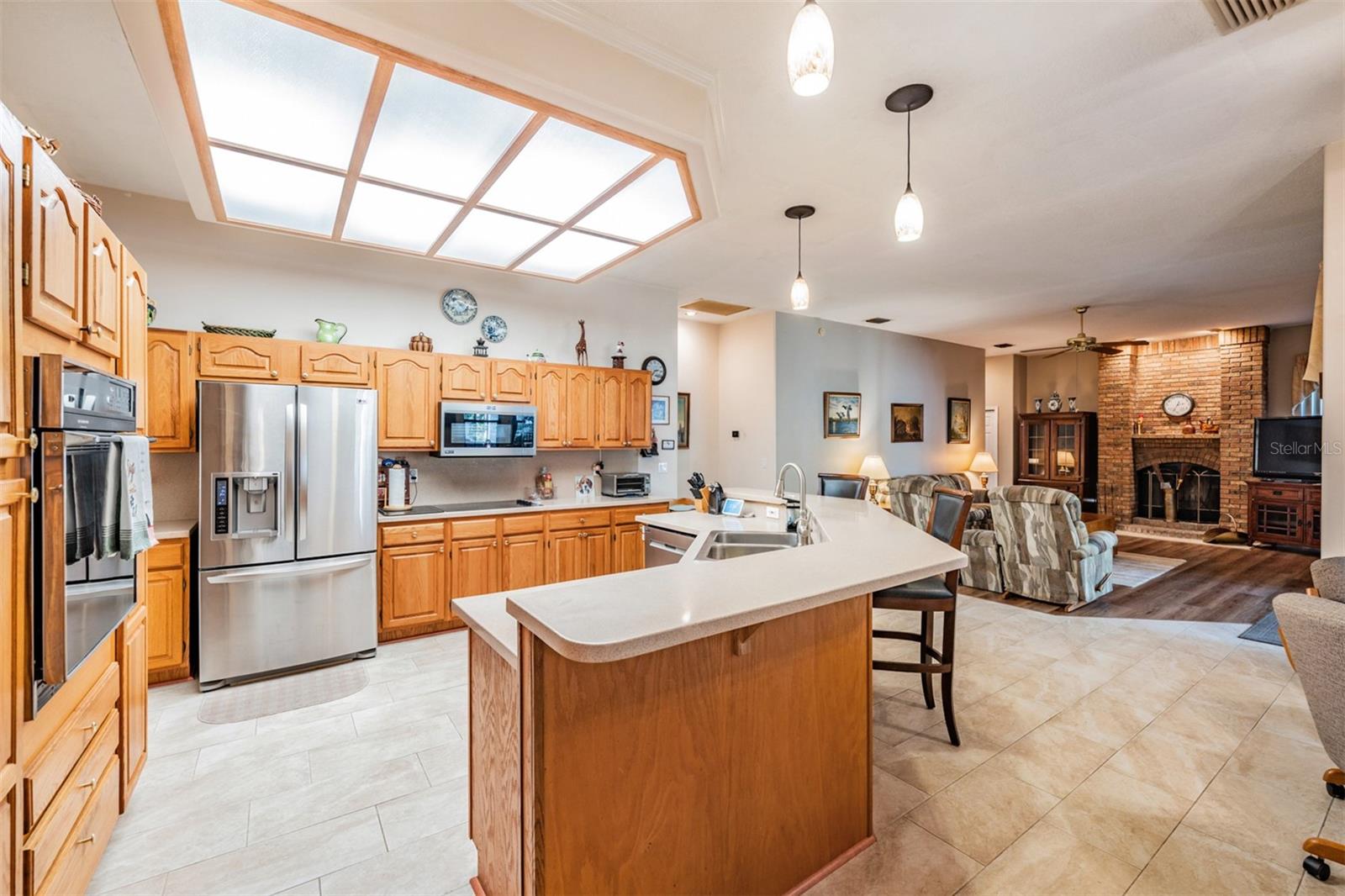 Image 11 of 45 For 1925 Schaer Way