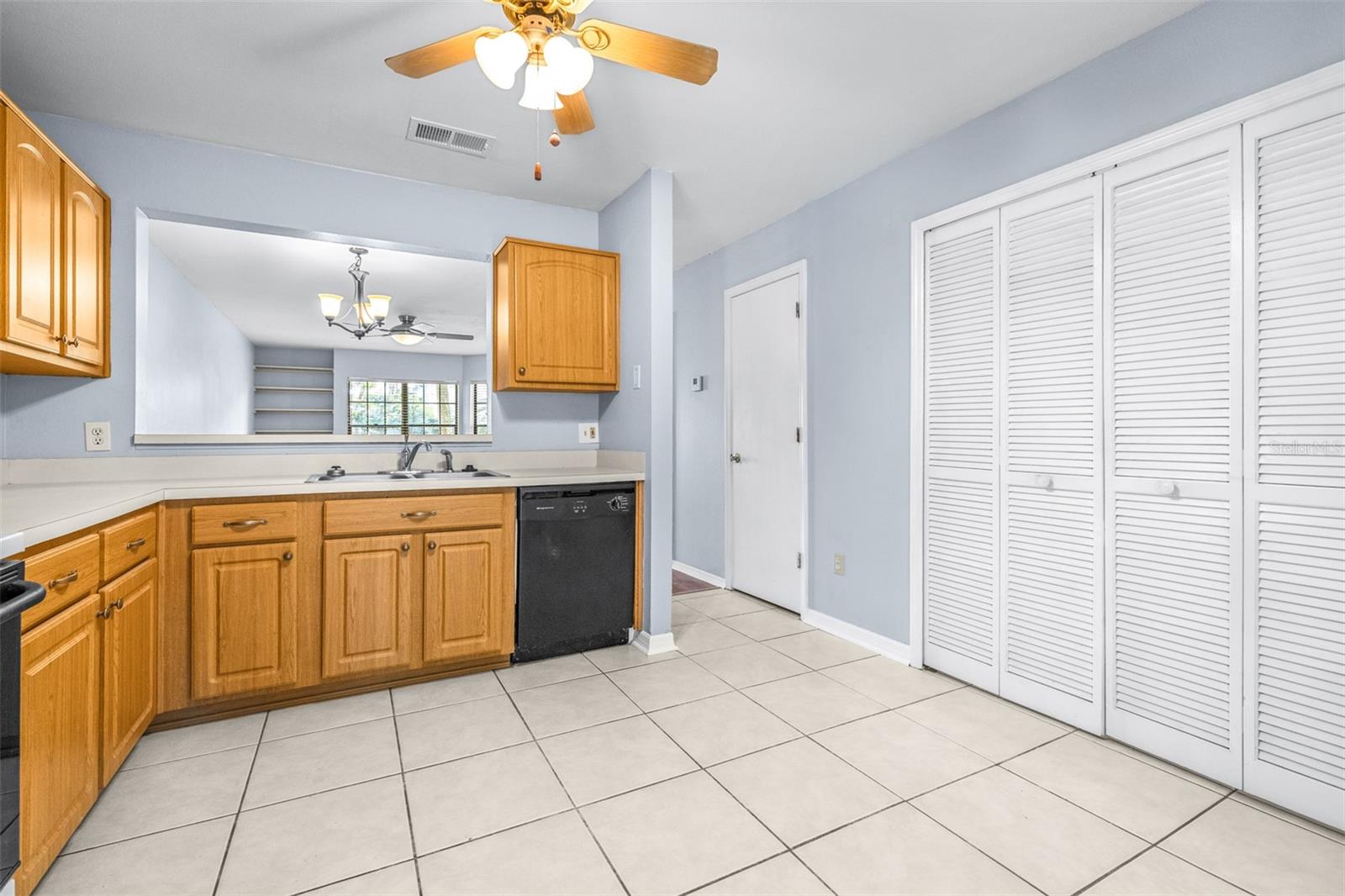 Image 13 of 48 For 5100 Burchette Road 4102