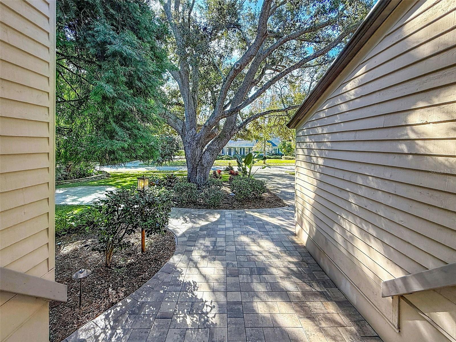 Image 13 of 80 For 1351 Willow Brook Drive