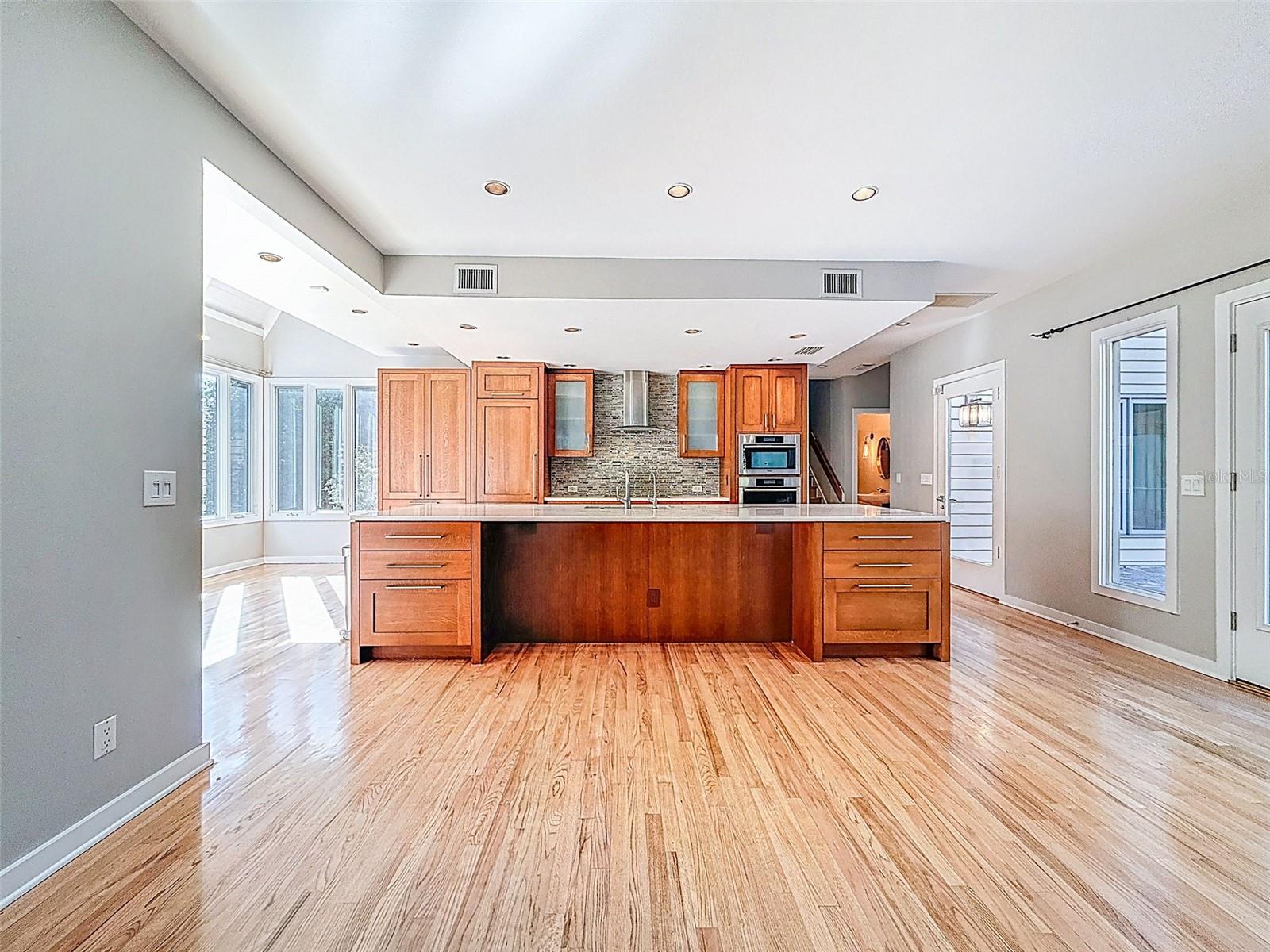 Image 18 of 80 For 1351 Willow Brook Drive