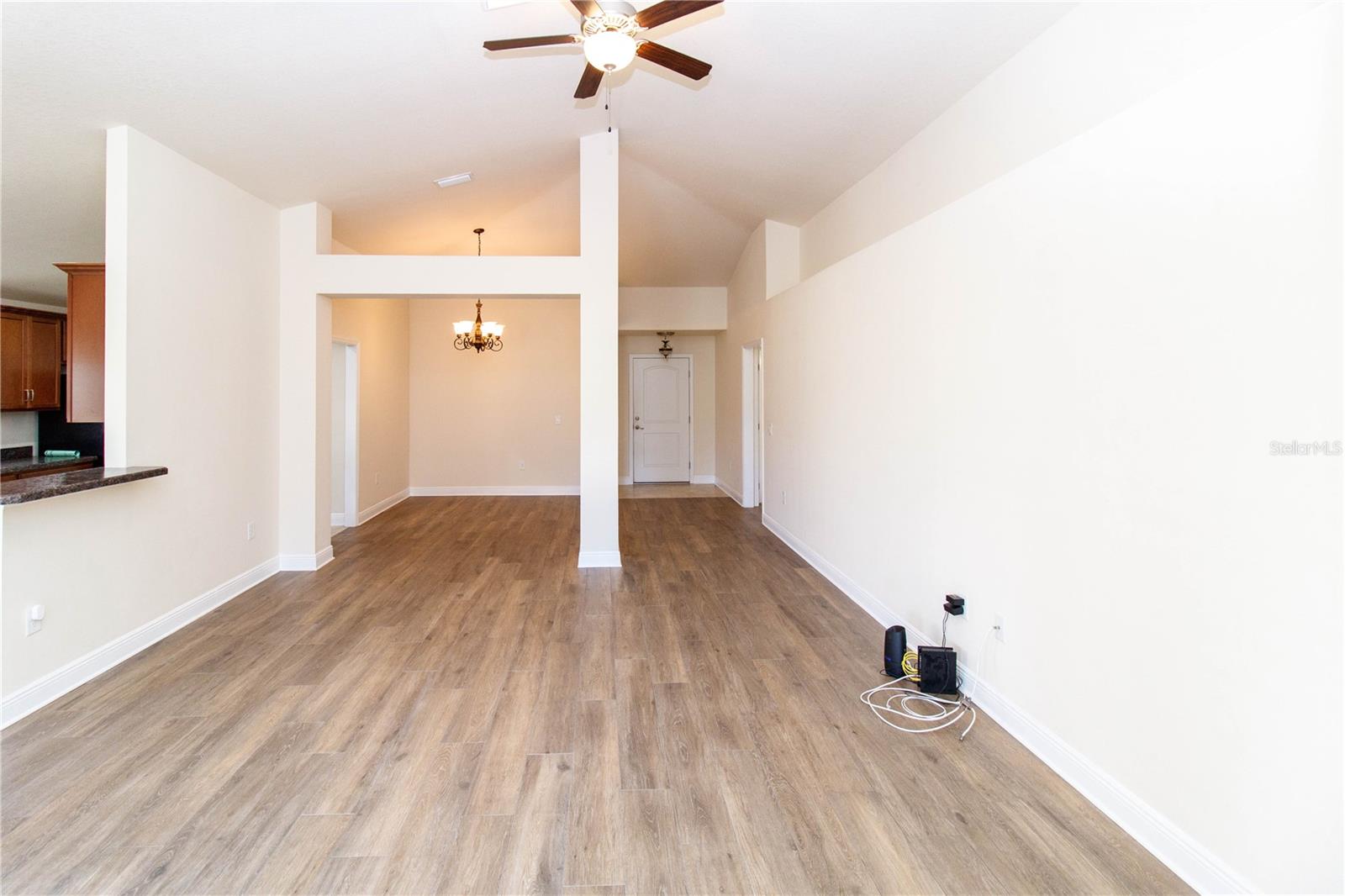 Listing photo id 16 for 13541 Niti Drive