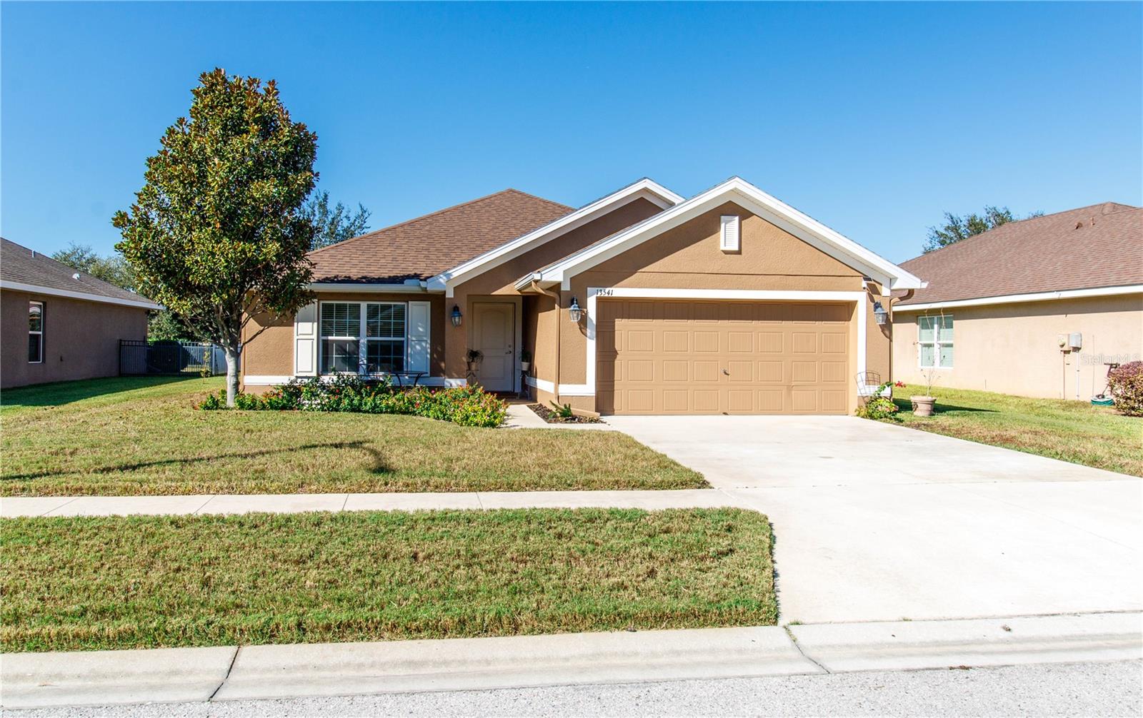 Listing photo id 32 for 13541 Niti Drive