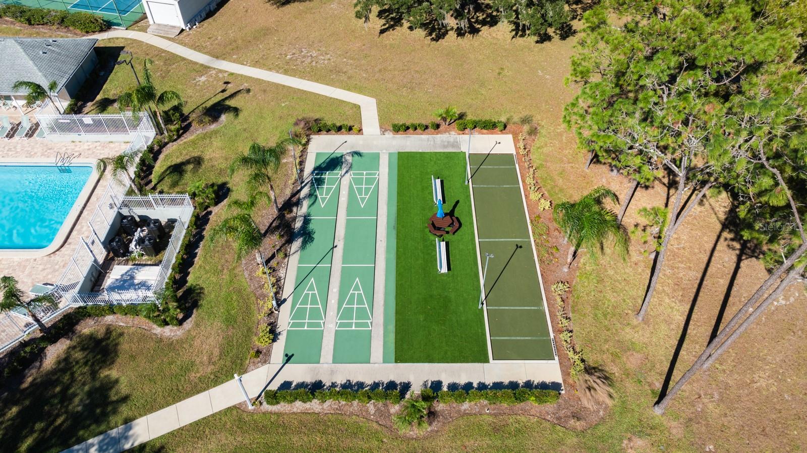 Listing photo id 41 for 13541 Niti Drive