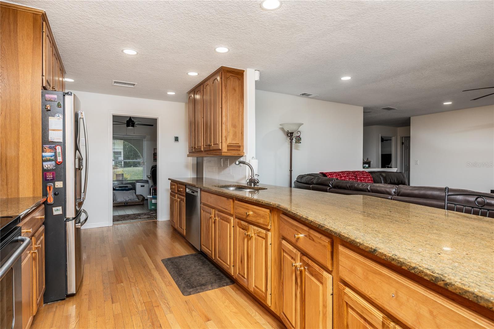 Image 13 of 47 For 22481 Southshore Drive