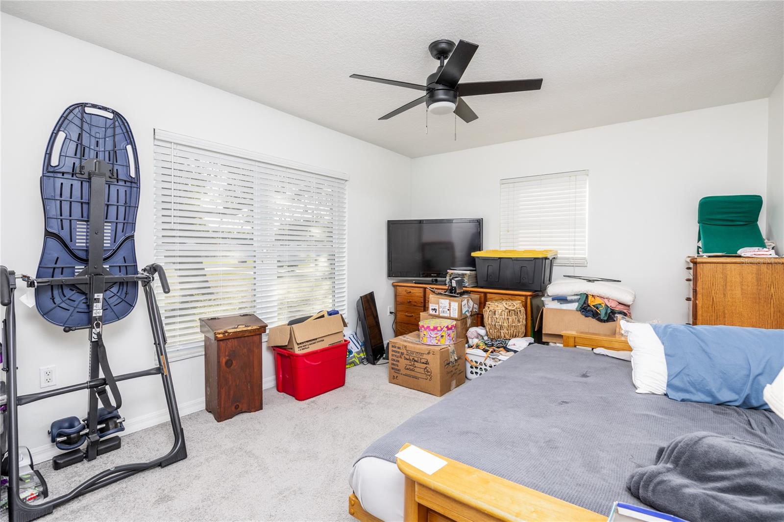 Image 27 of 47 For 22481 Southshore Drive