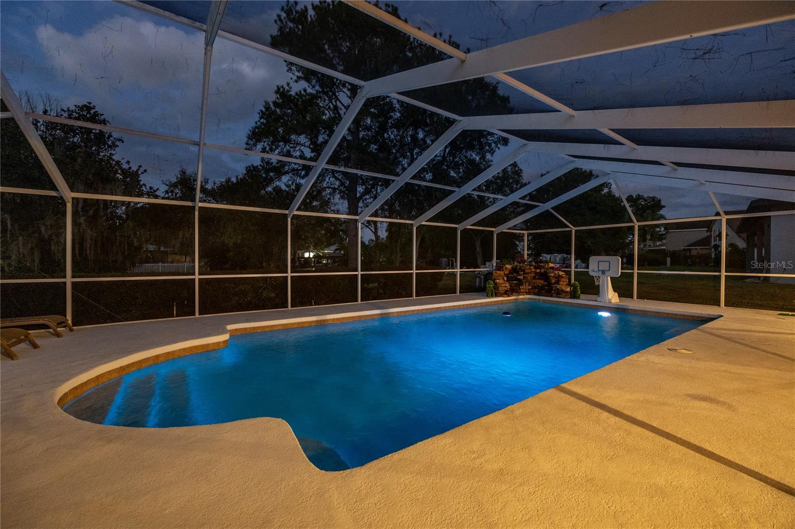 Image 36 of 47 For 22481 Southshore Drive