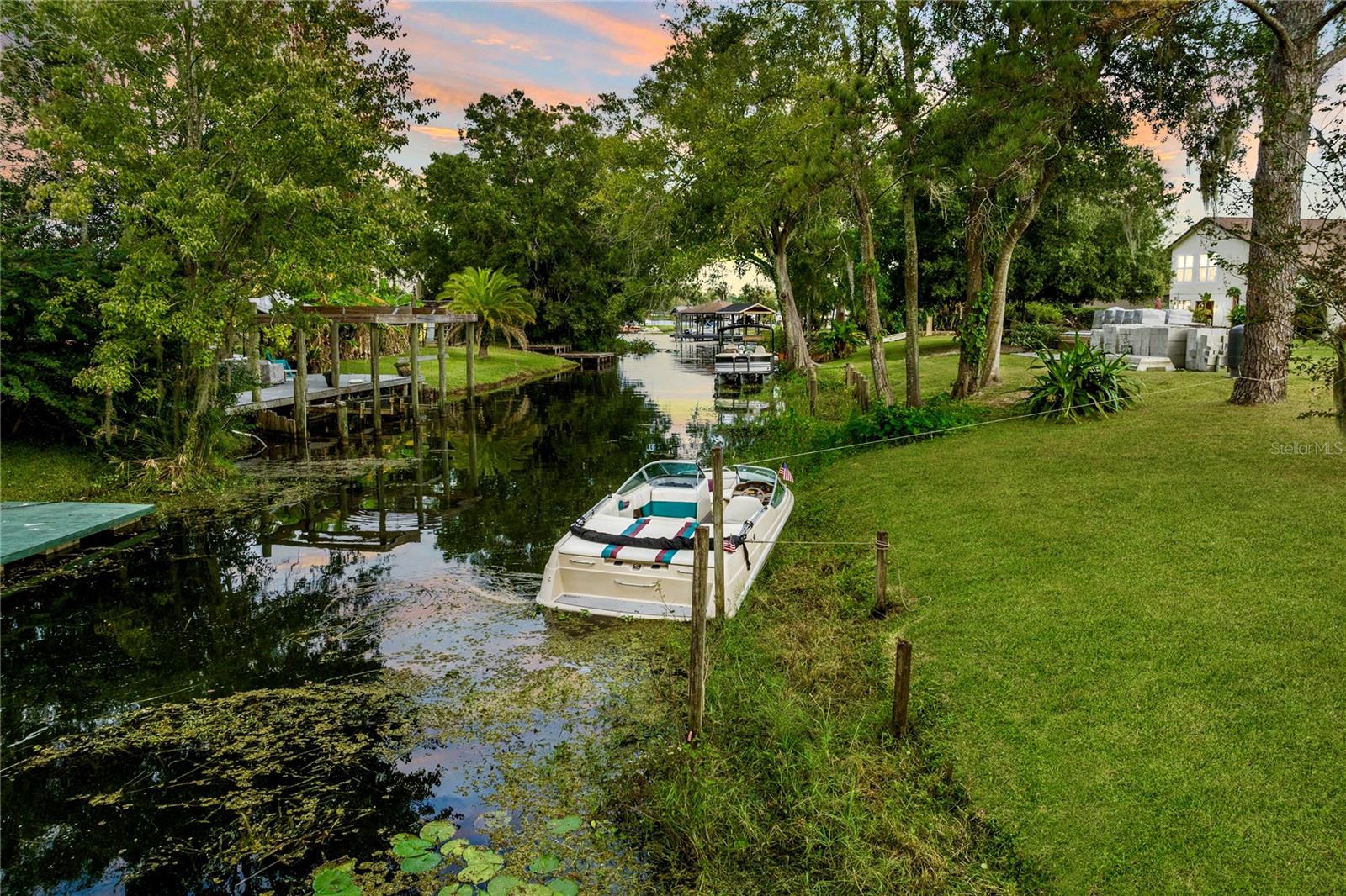 Image 6 of 47 For 22481 Southshore Drive