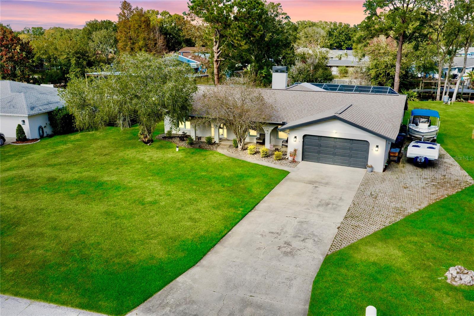 Image 7 of 47 For 22481 Southshore Drive