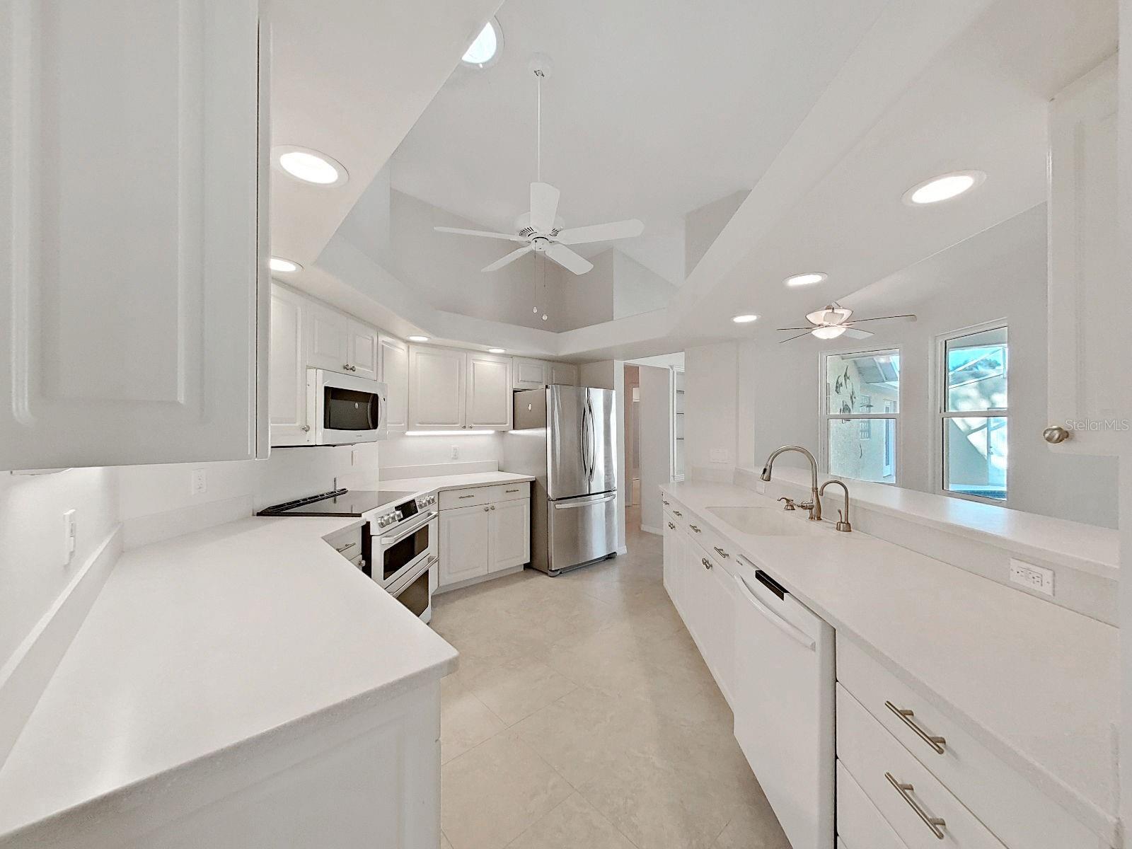 Image 11 of 35 For 14595 Oliver Street