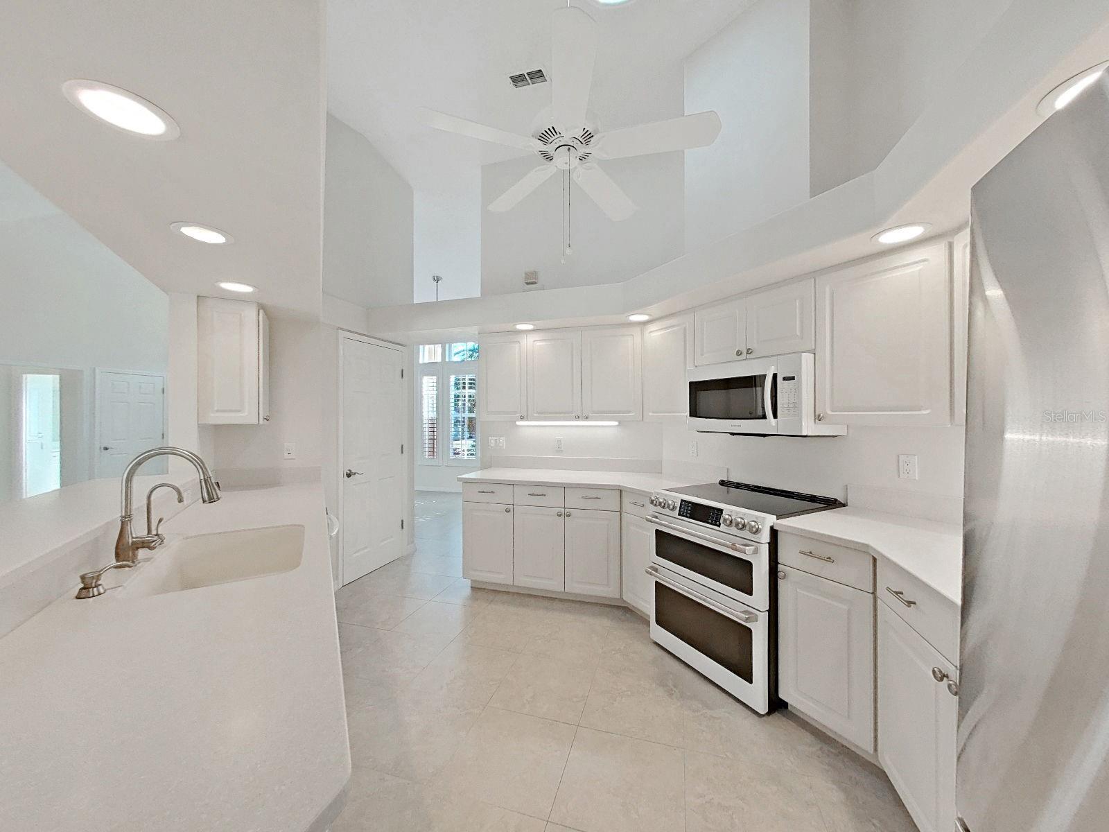 Image 12 of 35 For 14595 Oliver Street