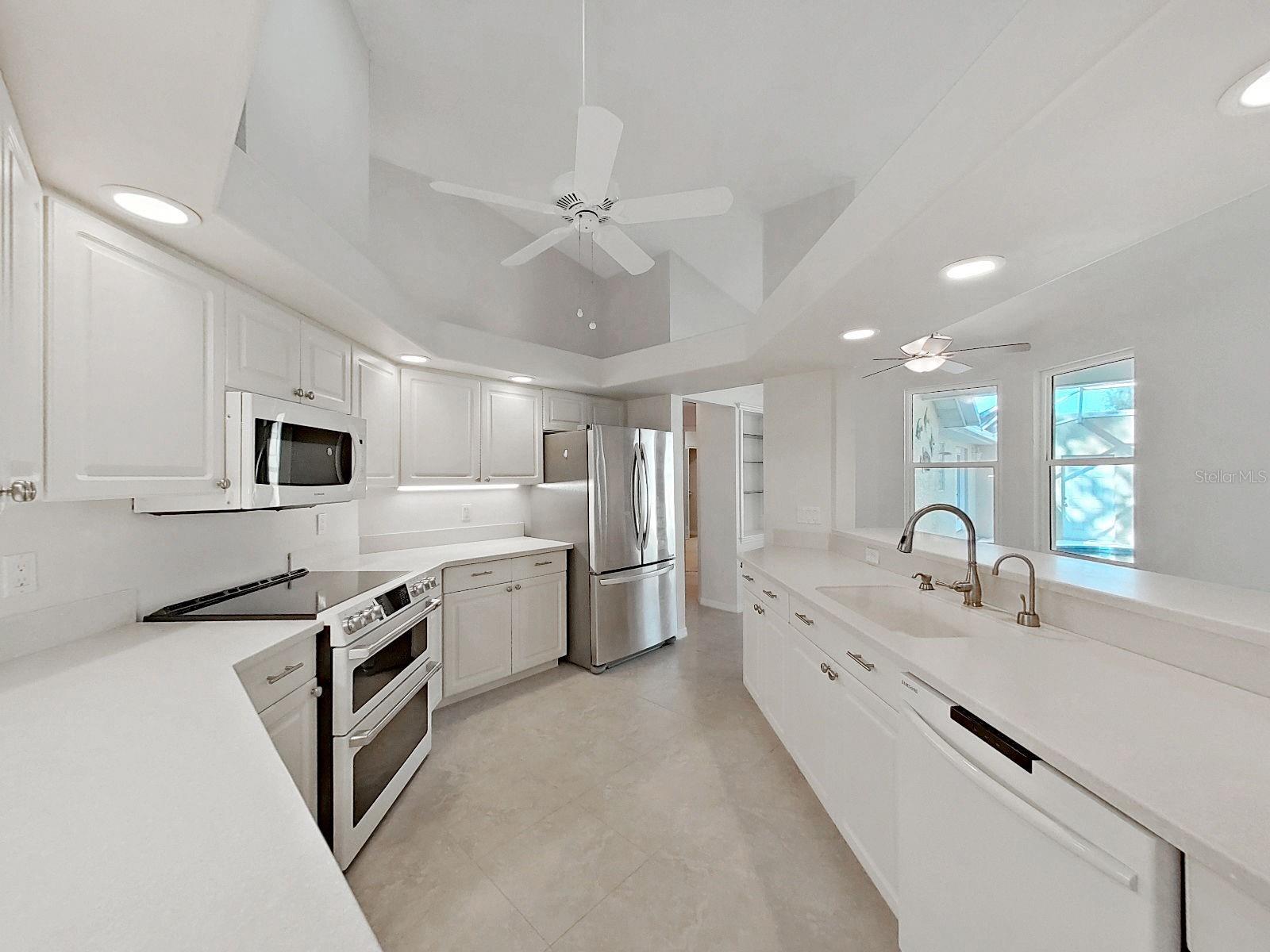 Image 13 of 35 For 14595 Oliver Street