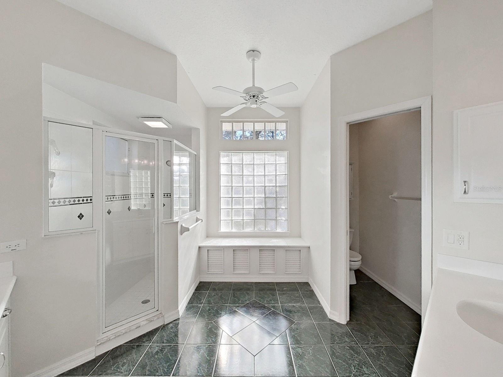 Image 16 of 35 For 14595 Oliver Street