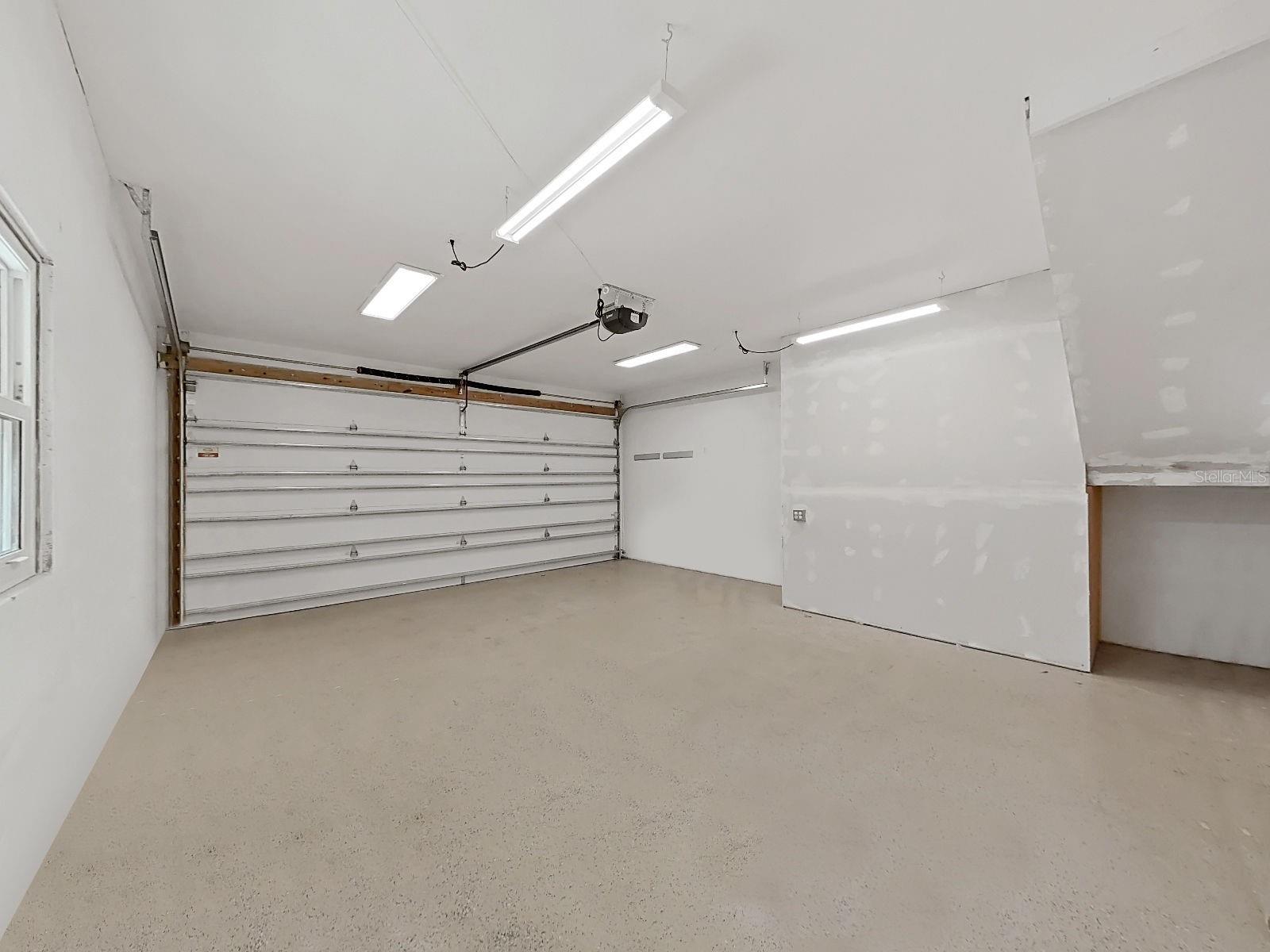 Image 30 of 35 For 14595 Oliver Street