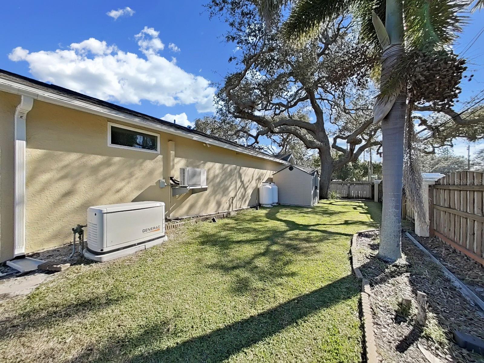 Image 33 of 35 For 14595 Oliver Street