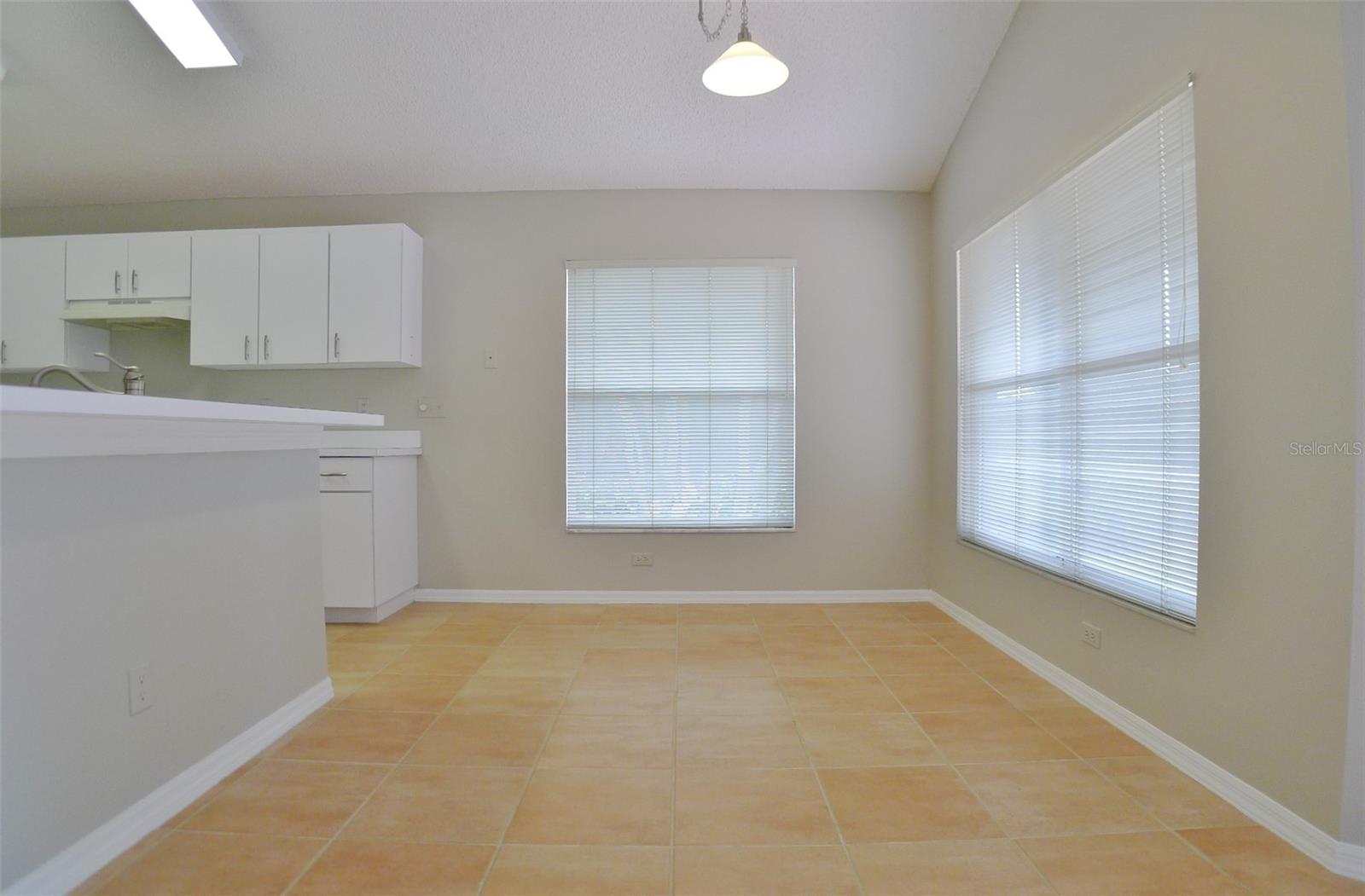 Image 15 of 20 For 1557 Scotch Pine Drive