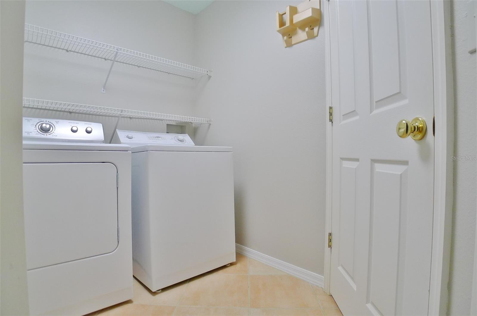 Image 3 of 20 For 1557 Scotch Pine Drive