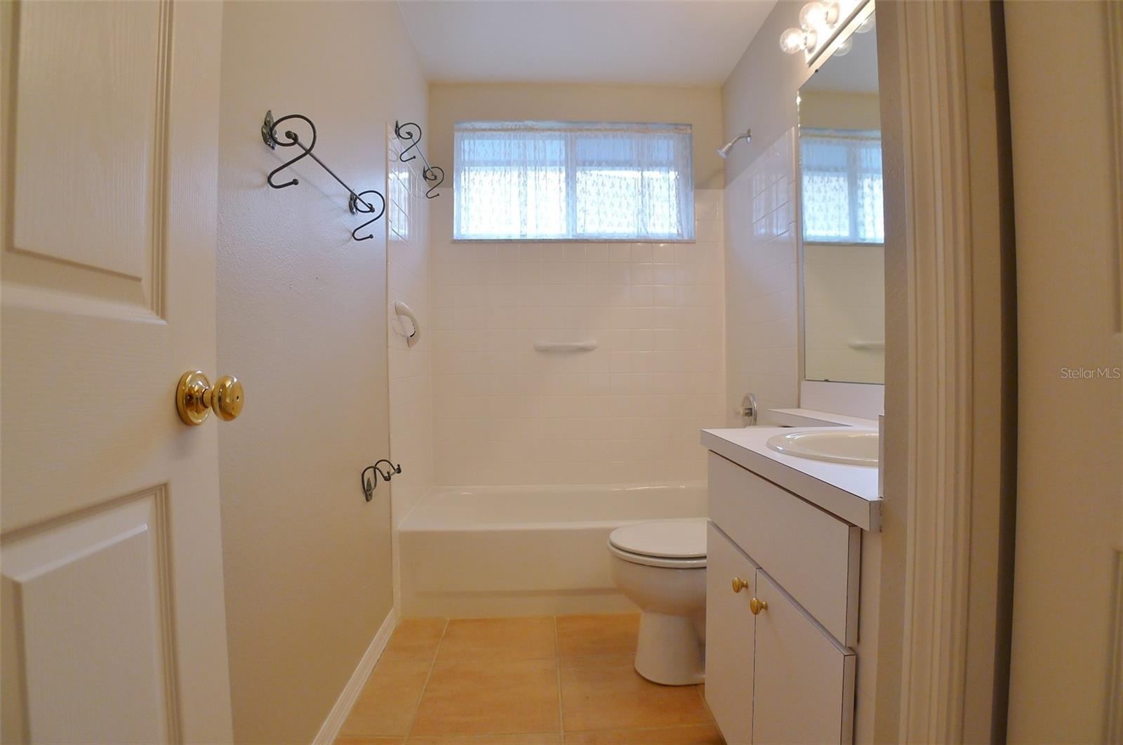 Image 4 of 20 For 1557 Scotch Pine Drive