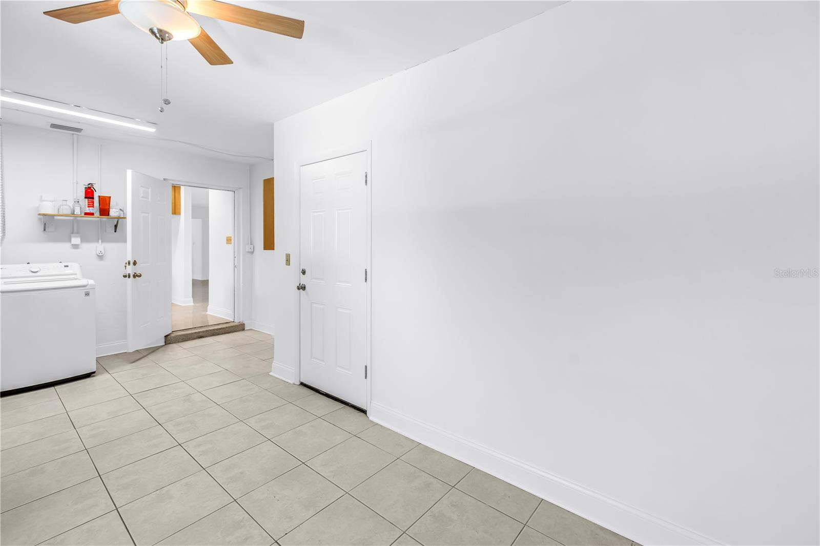 Image 25 of 32 For 7047 Shore Drive S