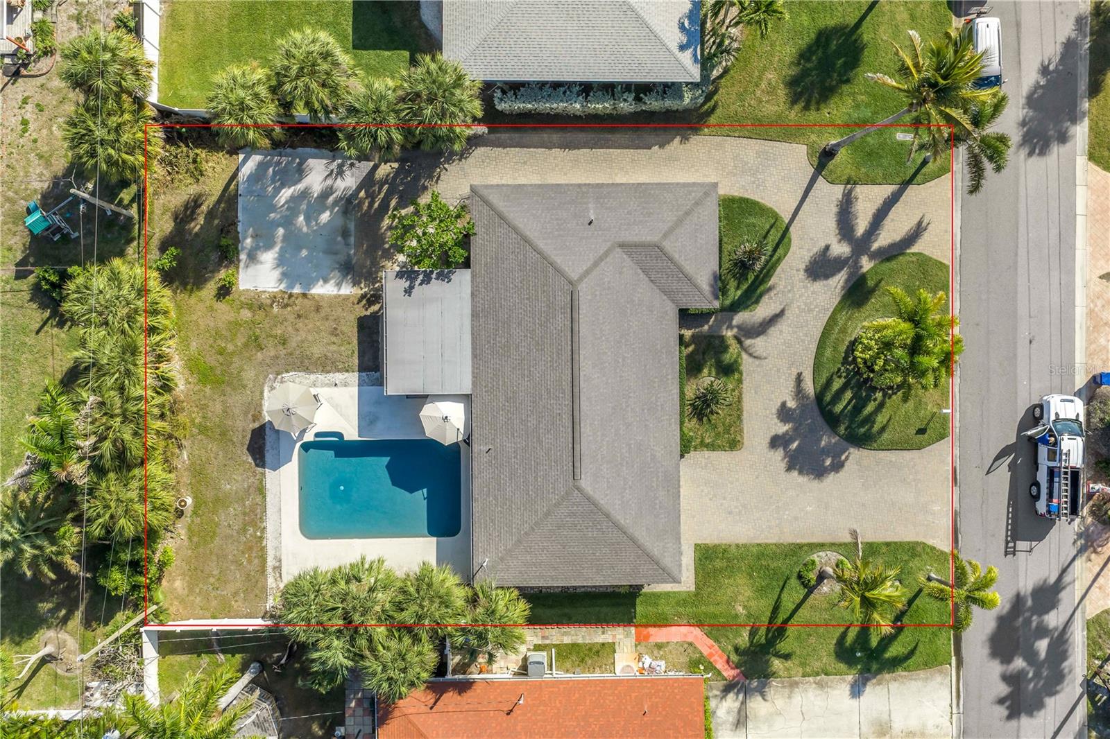 Image 28 of 32 For 7047 Shore Drive S