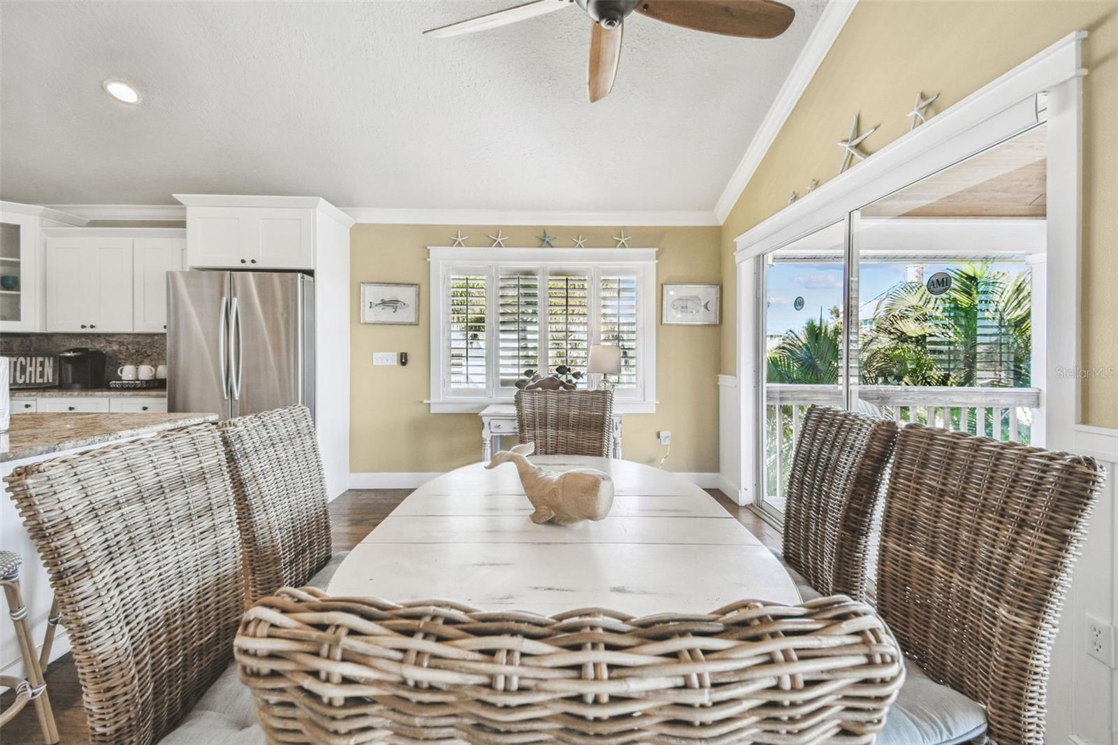 Image 23 of 81 For 612 Fern Street