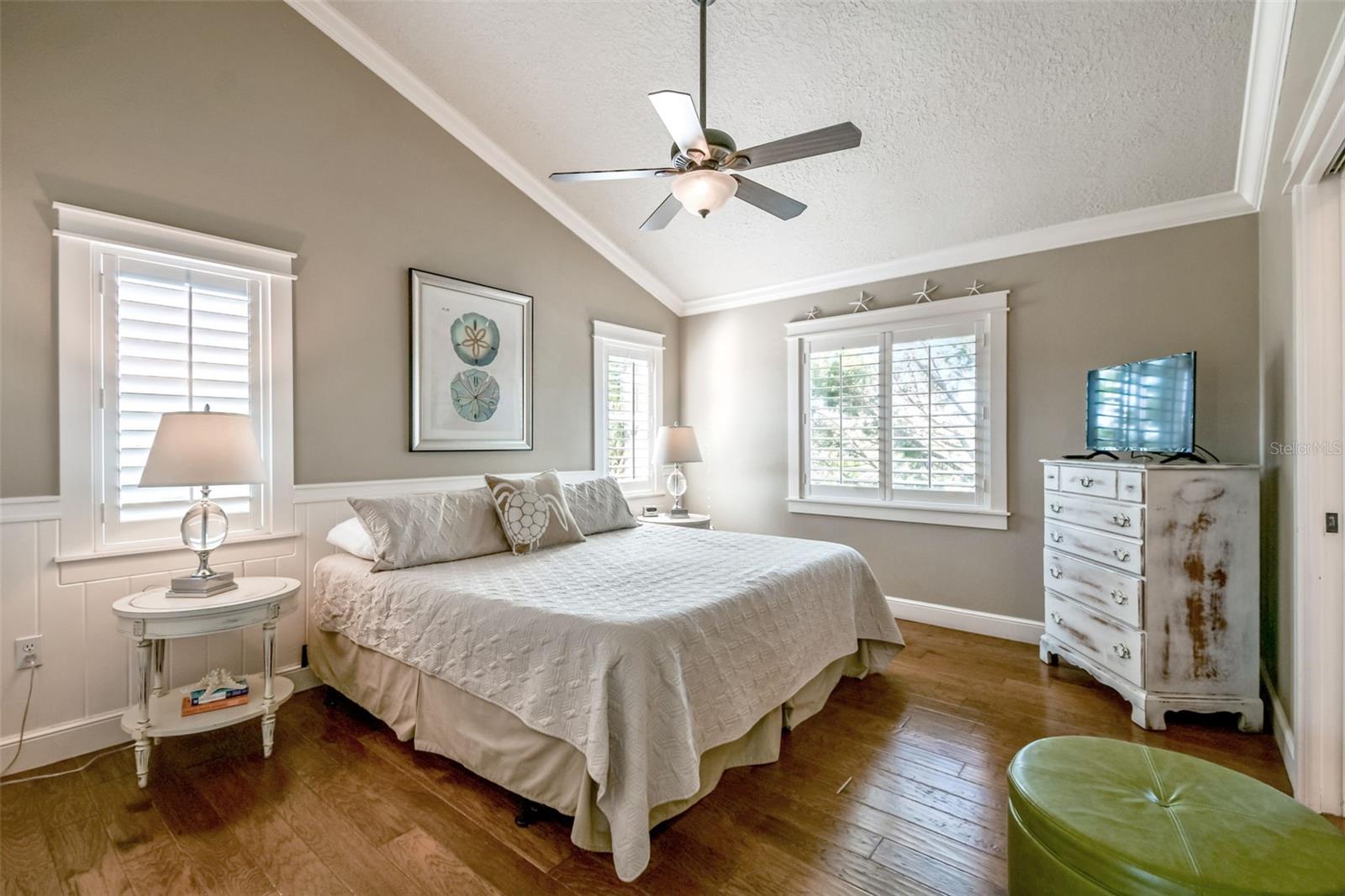 Image 28 of 81 For 612 Fern Street