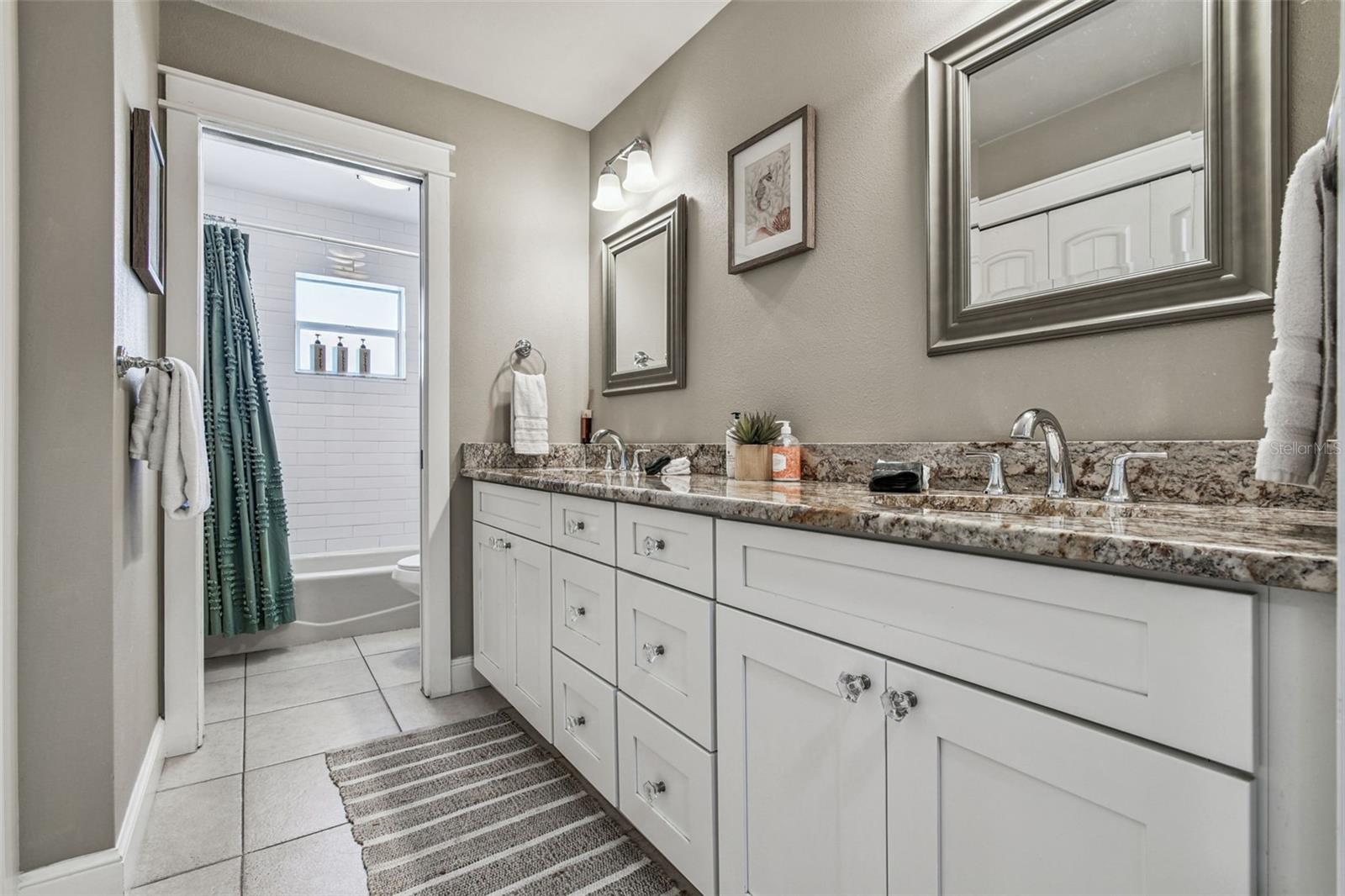 Image 30 of 81 For 612 Fern Street