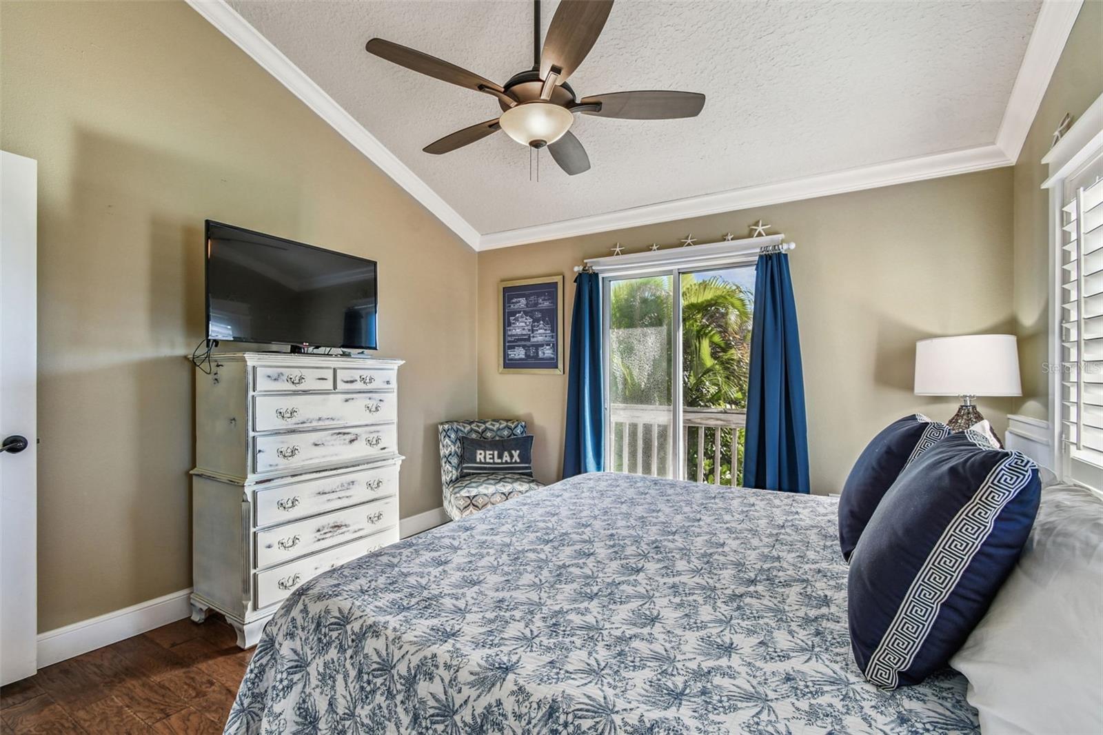 Image 36 of 81 For 612 Fern Street