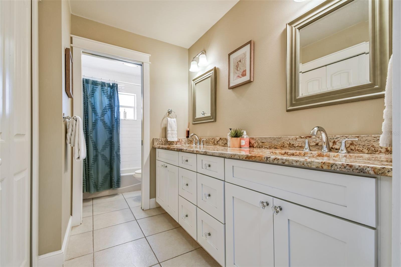 Image 38 of 81 For 612 Fern Street