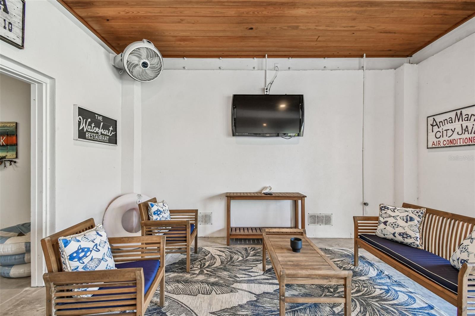 Image 49 of 81 For 612 Fern Street