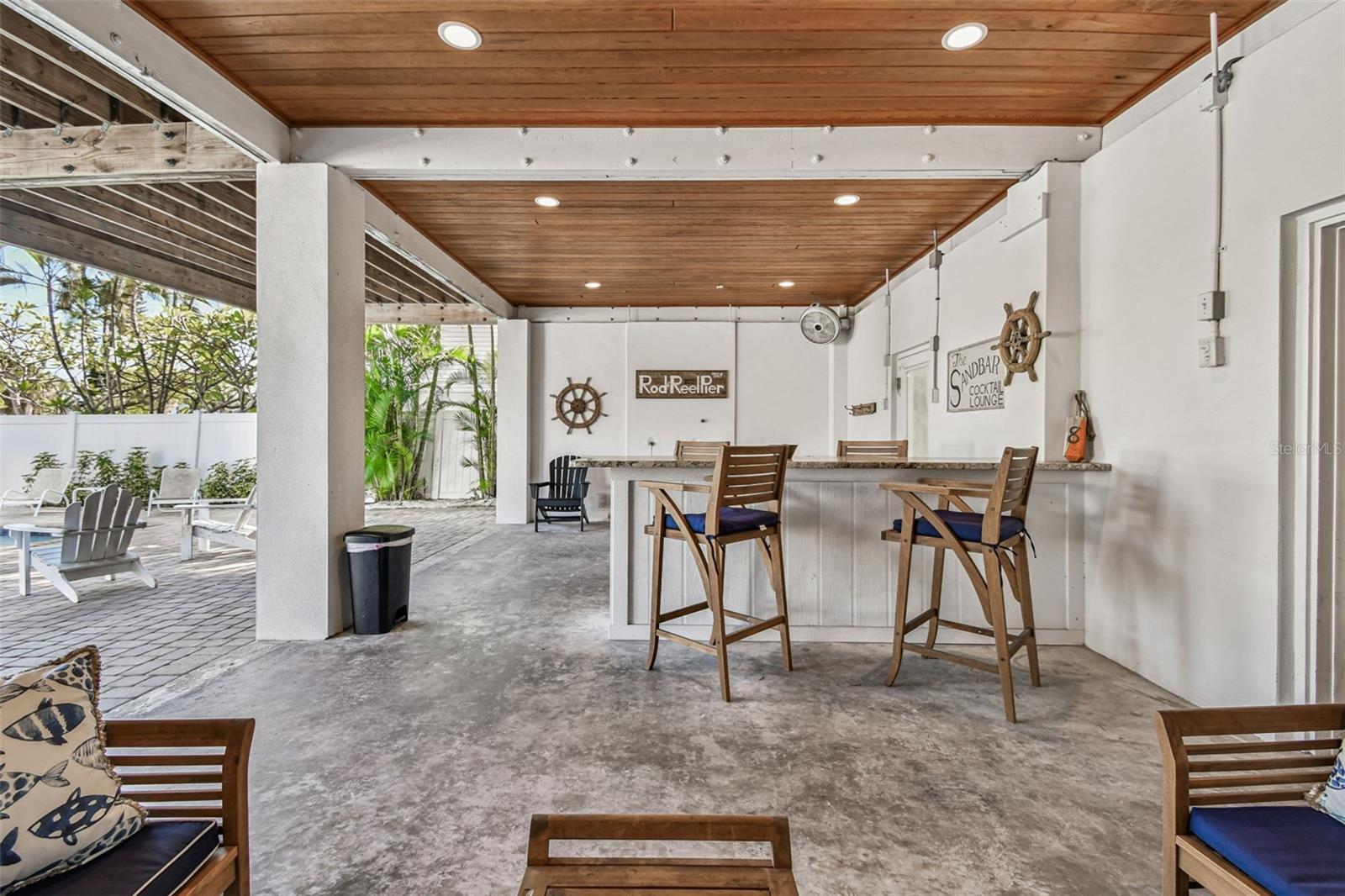 Image 51 of 81 For 612 Fern Street