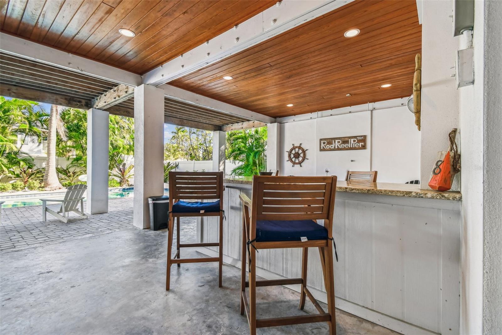 Image 53 of 81 For 612 Fern Street