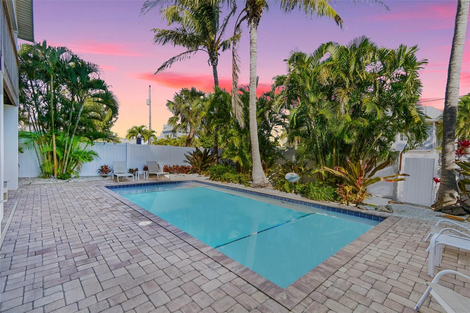 Image 58 of 81 For 612 Fern Street