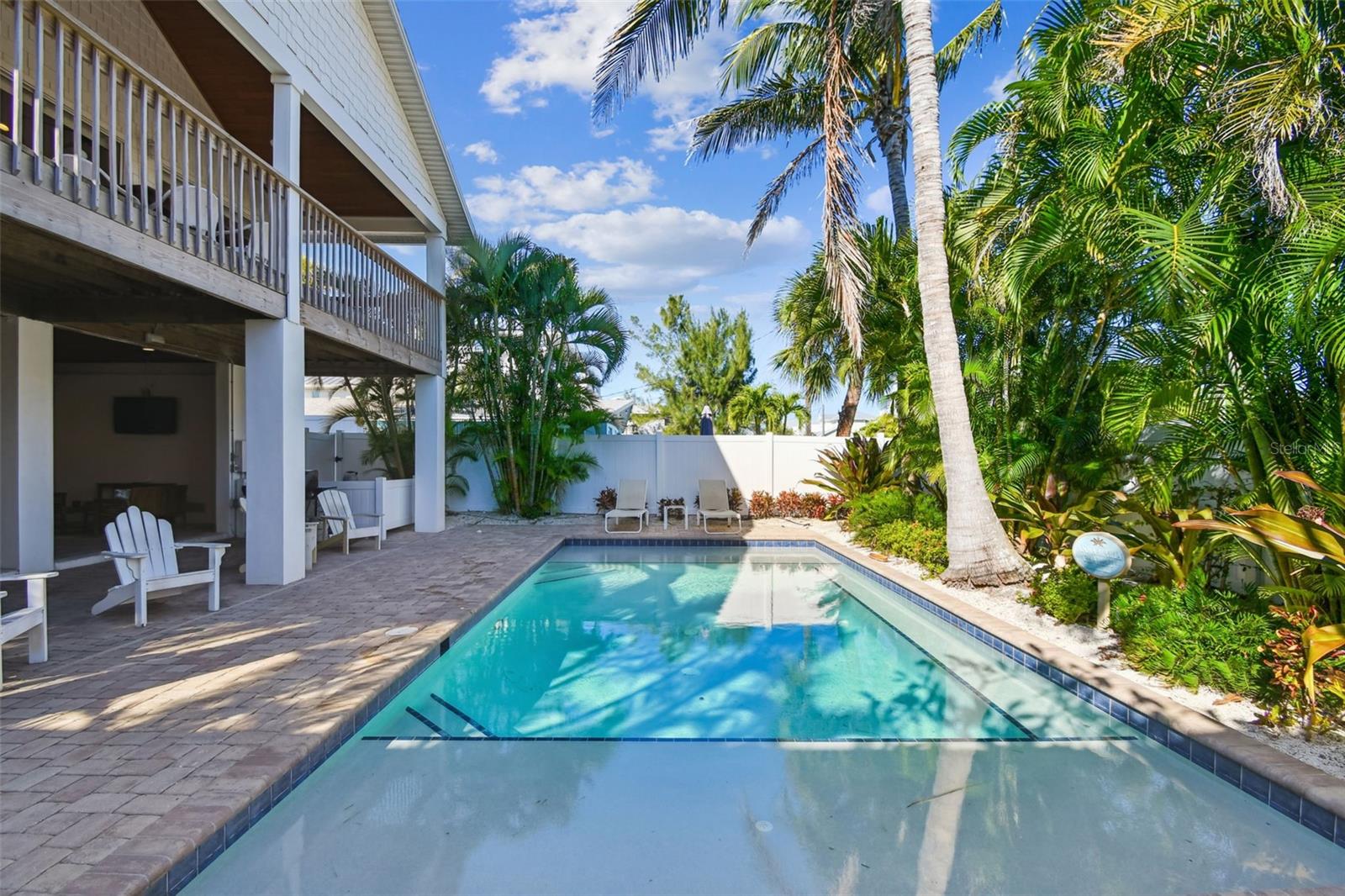 Image 60 of 81 For 612 Fern Street