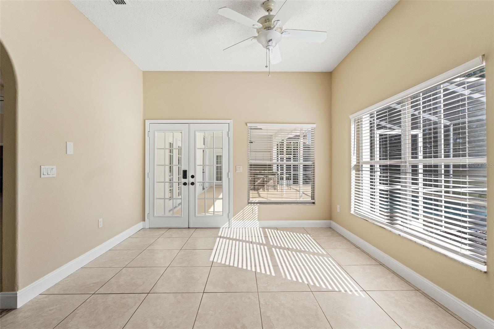 Image 27 of 79 For 9570 Southern Belle Drive