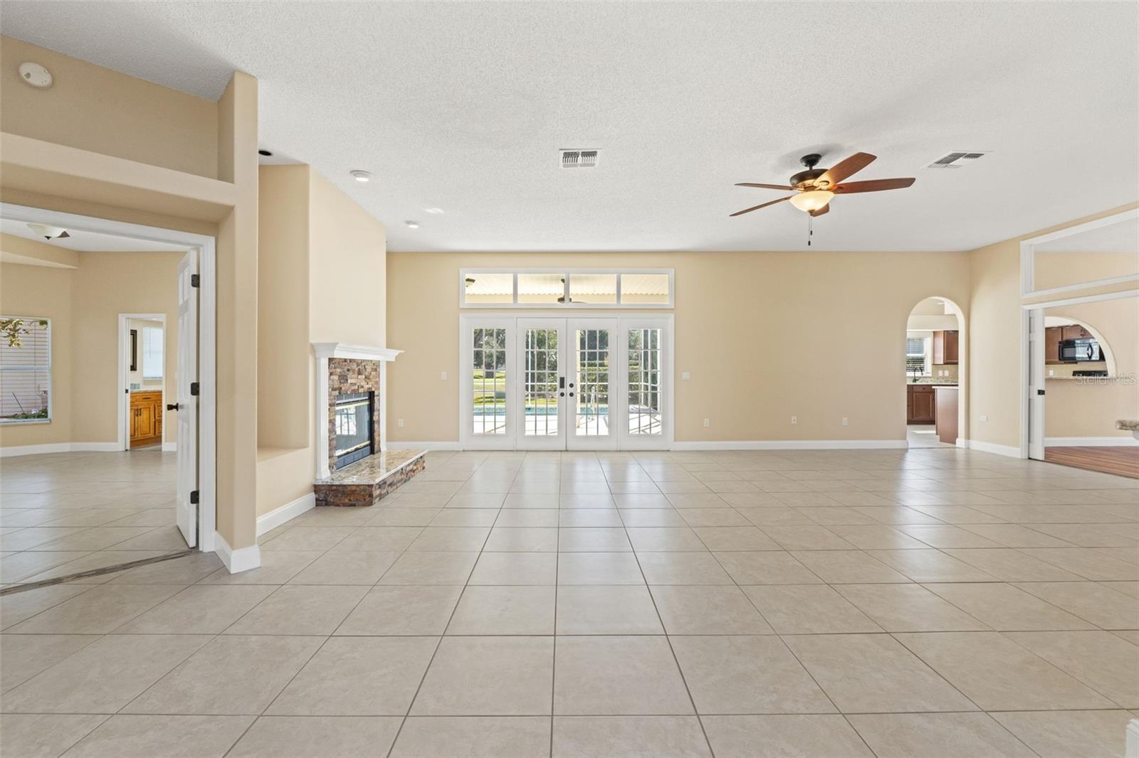 Image 37 of 79 For 9570 Southern Belle Drive