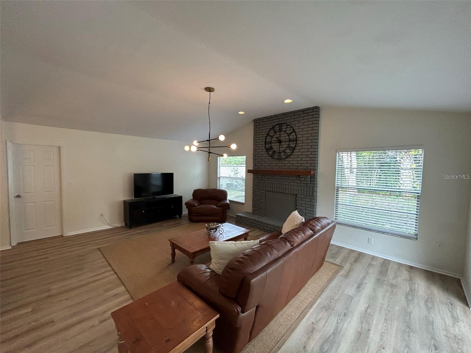 Image 11 of 28 For 6000 13th Street N