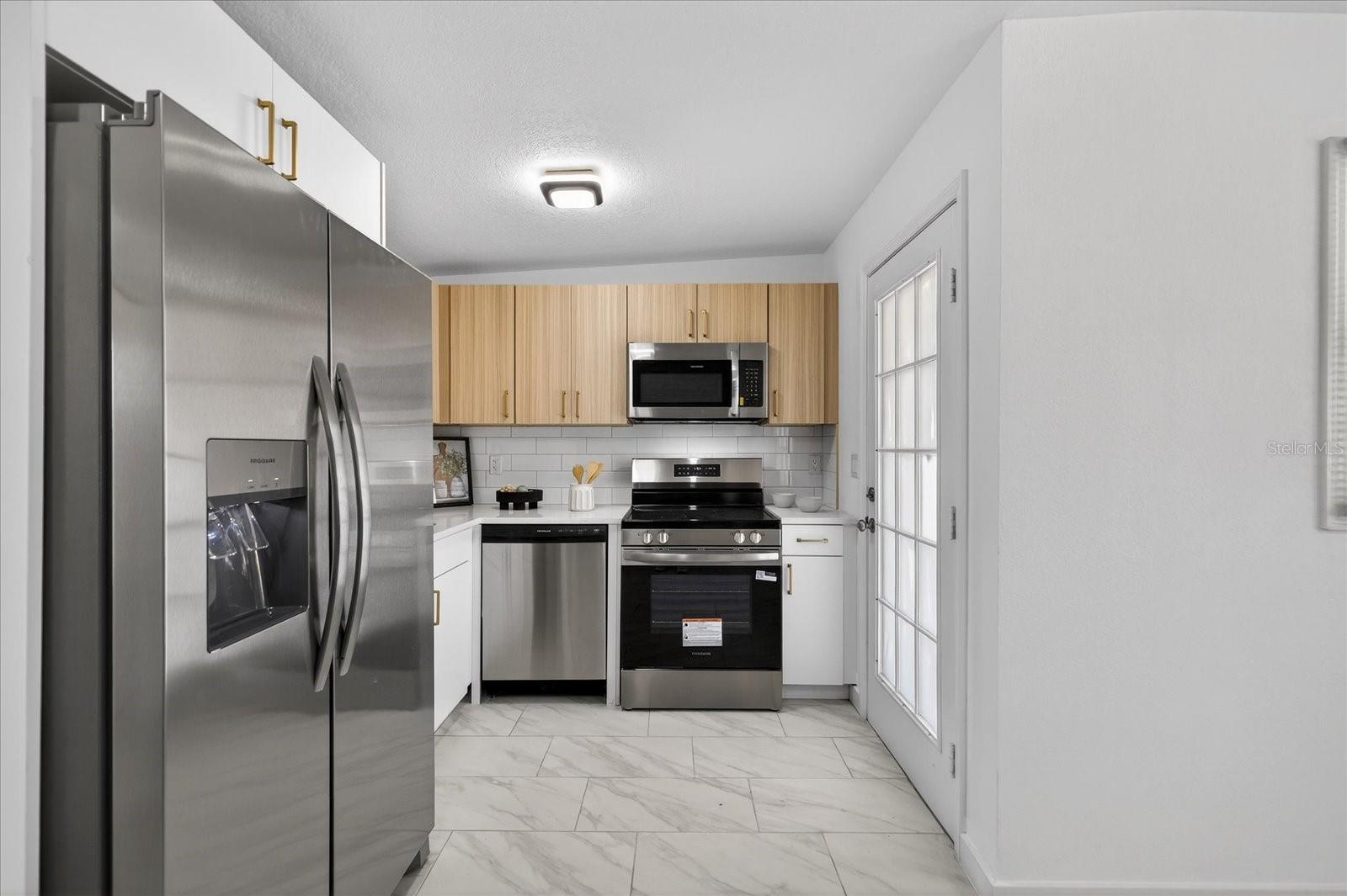 Image 15 of 31 For 11197 102nd Lane