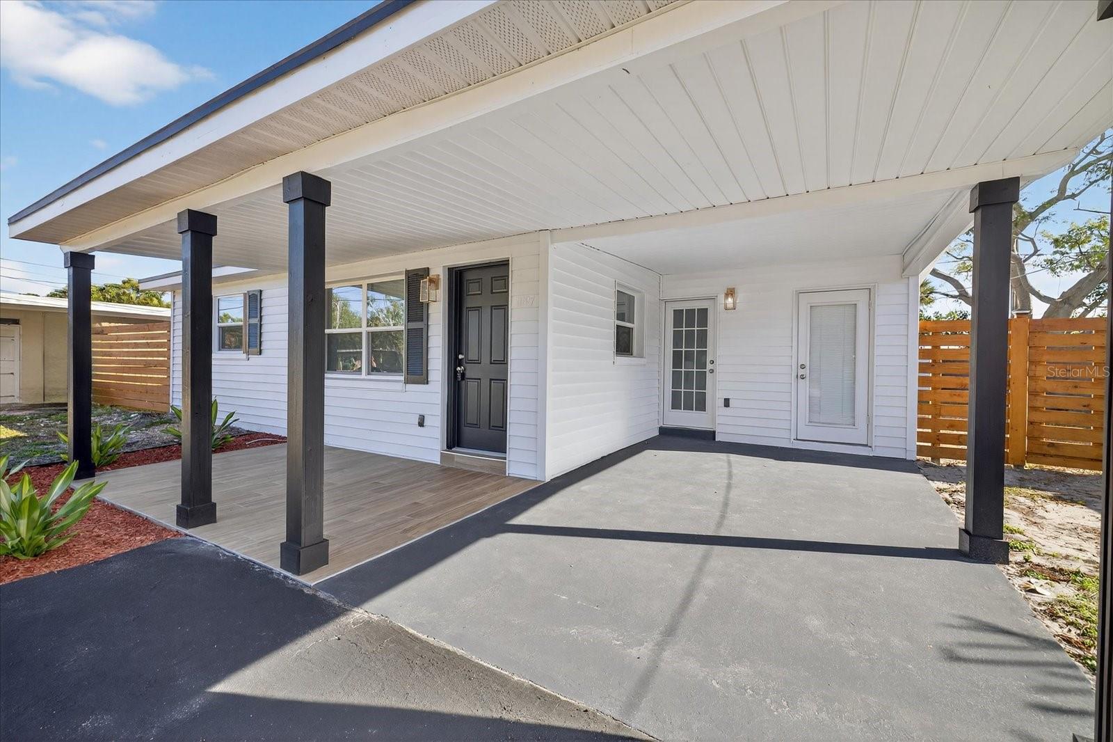 Image 4 of 31 For 11197 102nd Lane