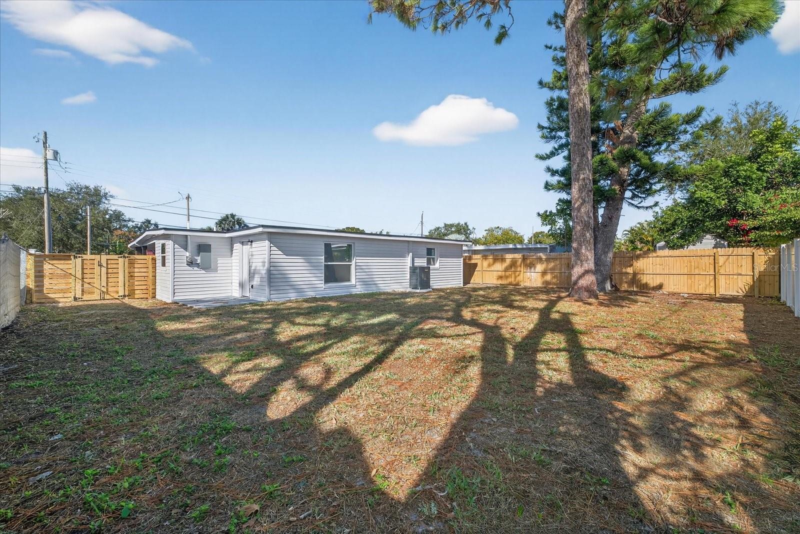 Image 7 of 31 For 11197 102nd Lane