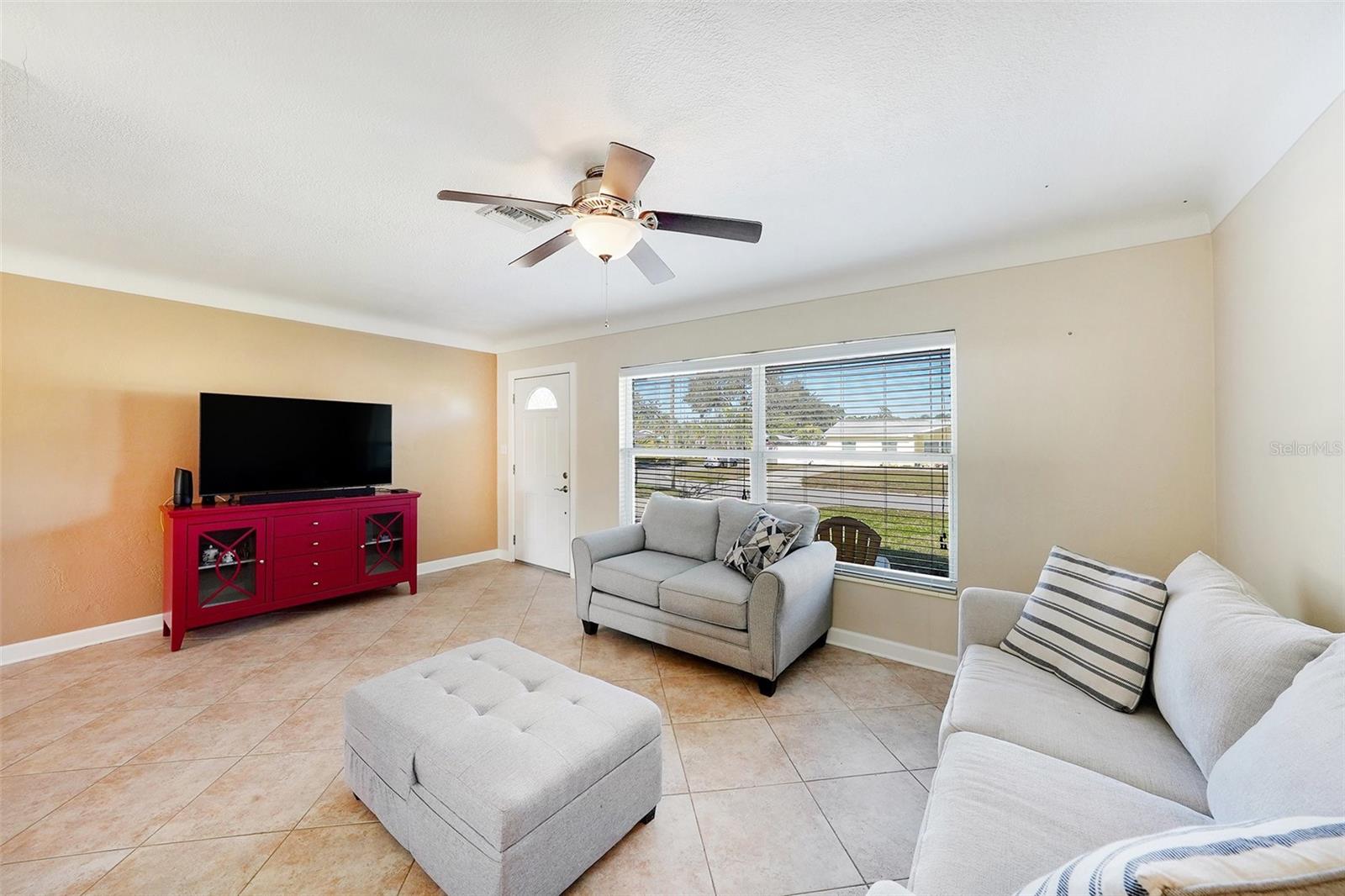 Image 10 of 24 For 6930 30th Avenue N