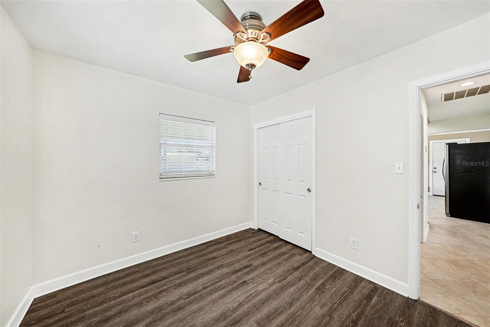 Image 17 of 24 For 6930 30th Avenue N