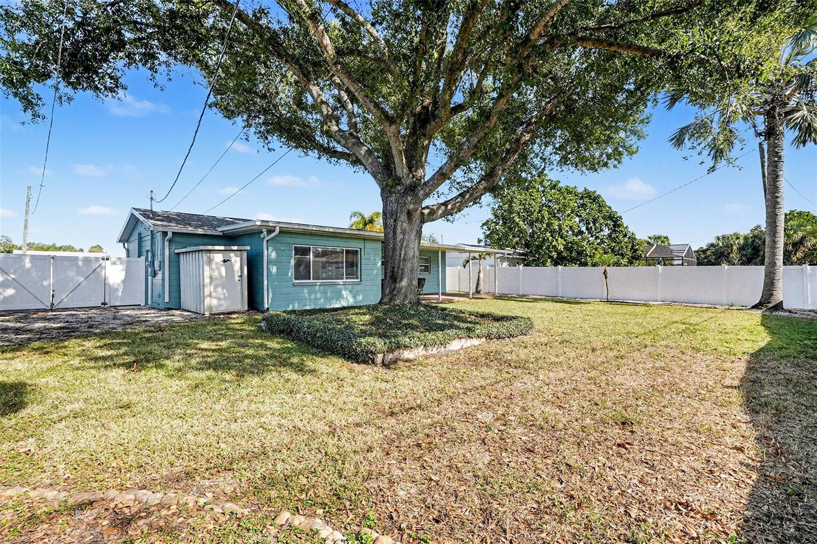 Image 22 of 24 For 6930 30th Avenue N