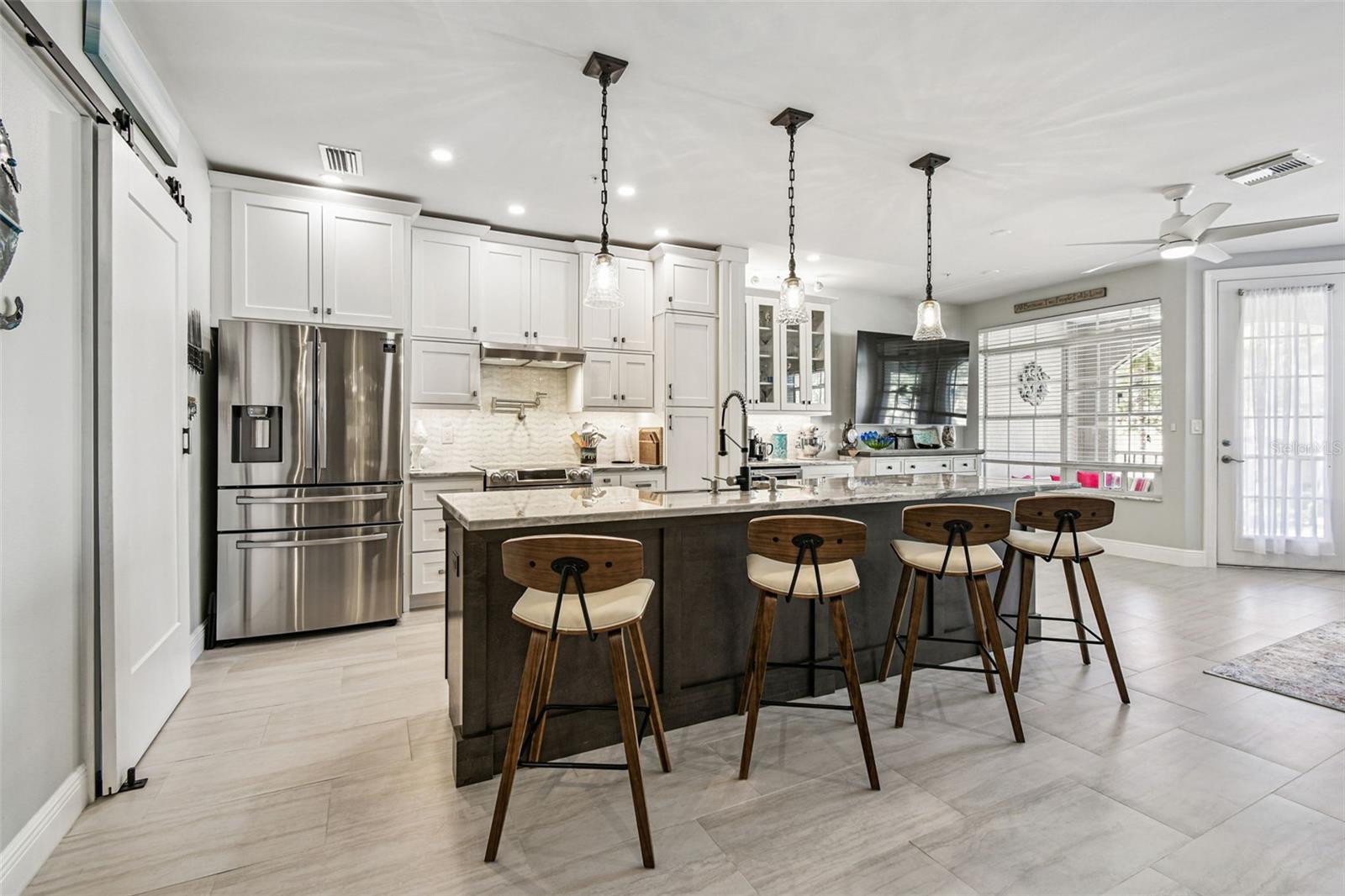 Image 13 of 92 For 6331 Sunset Bay Circle