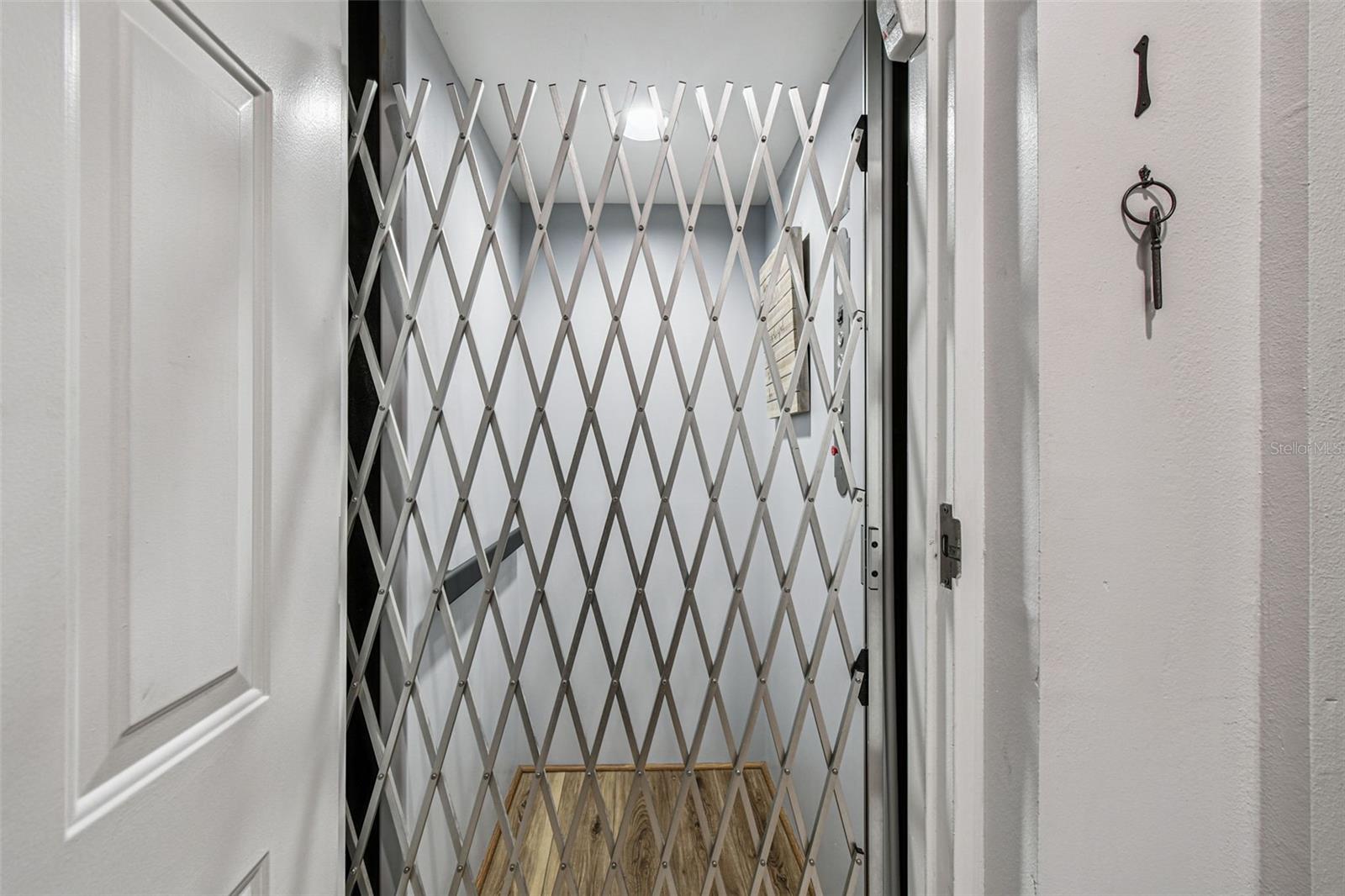 Image 7 of 92 For 6331 Sunset Bay Circle