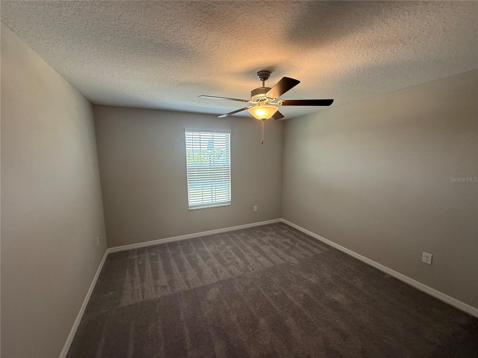 Listing photo id 12 for 9423 Channing Hill Drive