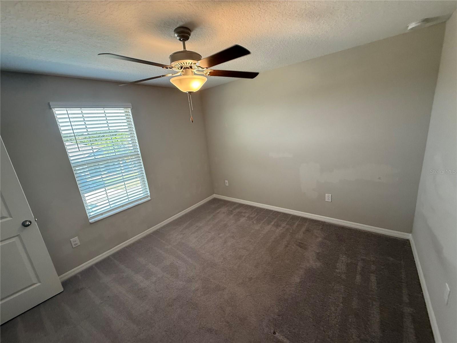 Listing photo id 16 for 9423 Channing Hill Drive