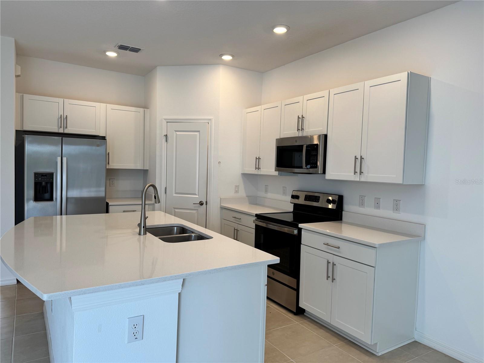 Image 3 of 24 For 11751 Glenside Terrace