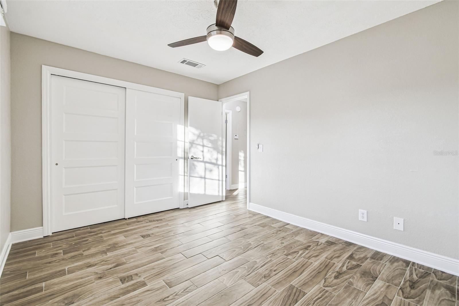 Image 20 of 50 For 13691 Orange Sunset Drive 201