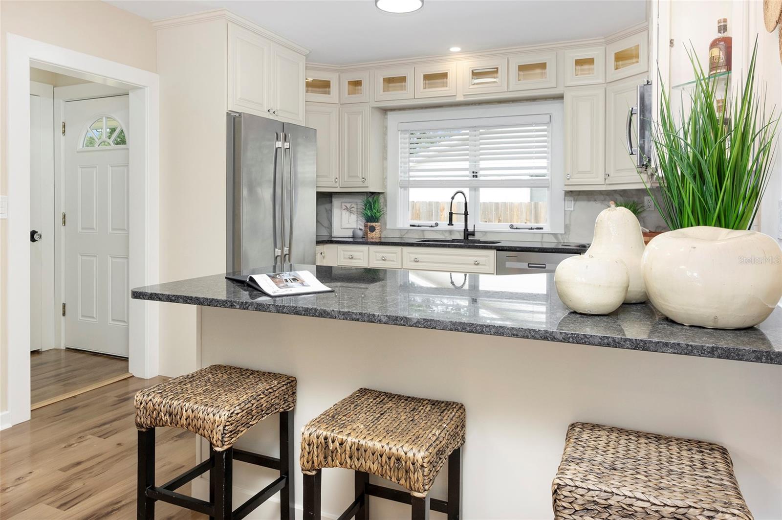 Image 8 of 27 For 701 38th Avenue N