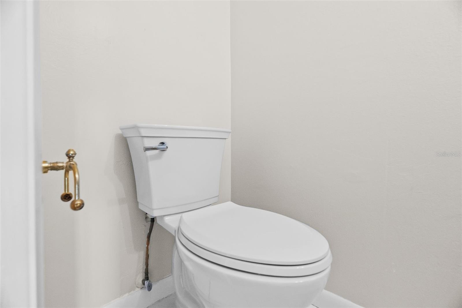 Image 13 of 32 For 12668 Castle Hill Drive